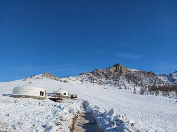 ホテル Apache Eco Camp, Terelj Nationalpark Mongolia Bayan Bulagiin Hural エクステリア 写真