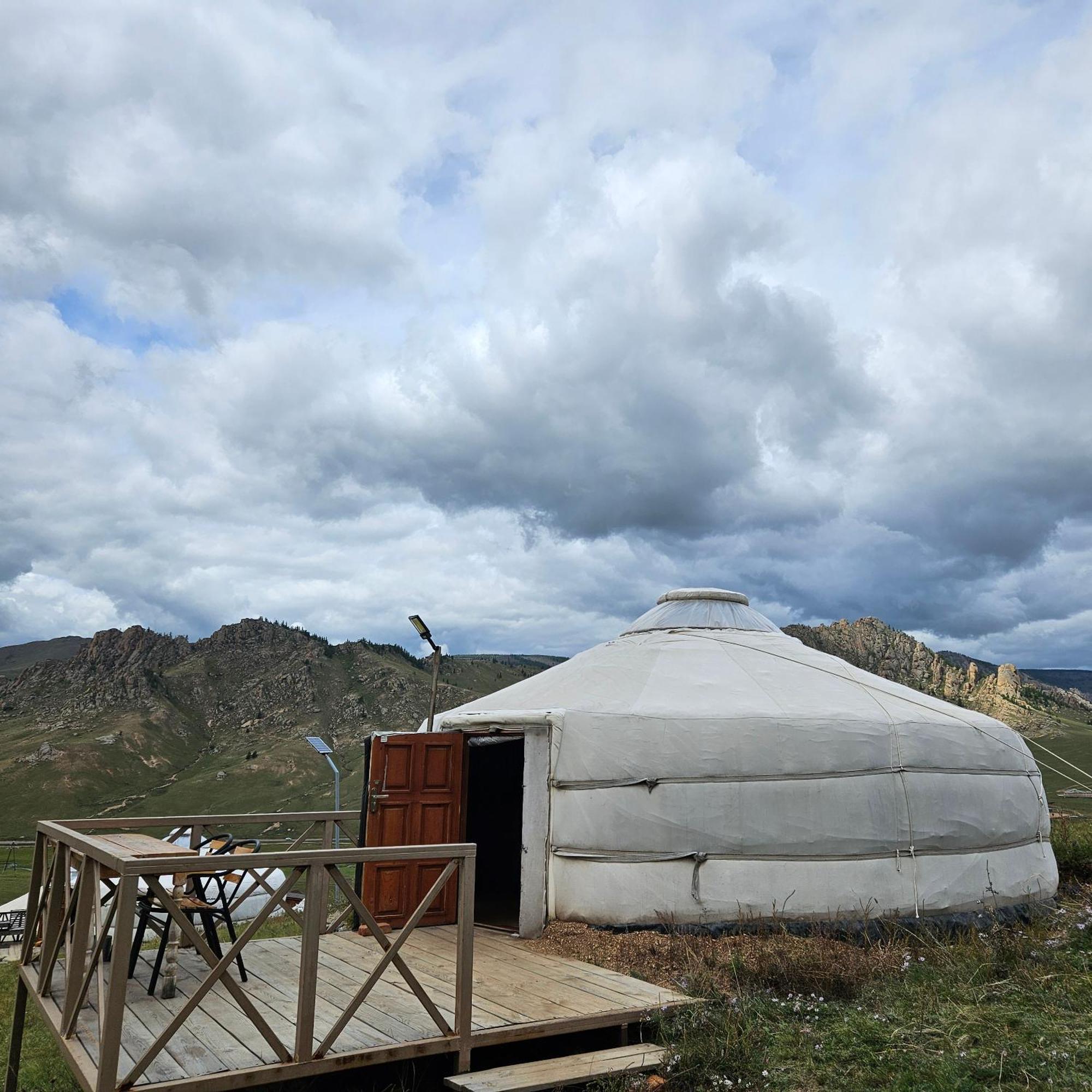 ホテル Apache Eco Camp, Terelj Nationalpark Mongolia Bayan Bulagiin Hural エクステリア 写真
